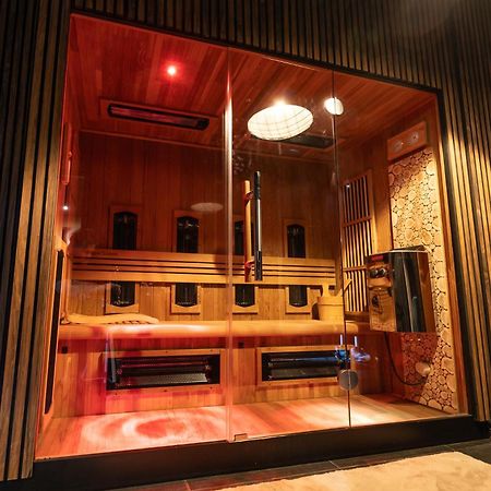 فيلا De Luxe Bed &Wellness دين بوس المظهر الخارجي الصورة
